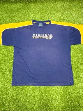 Vintage Pro Edge Michigan Wolverines Men’s T-Shirt Faded XXL Navy Blue UofM NCAA